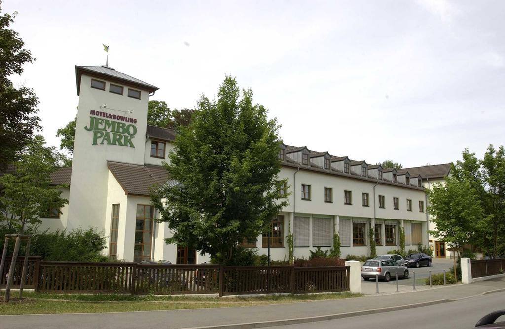 Jembo Park Hotel Iéna Extérieur photo