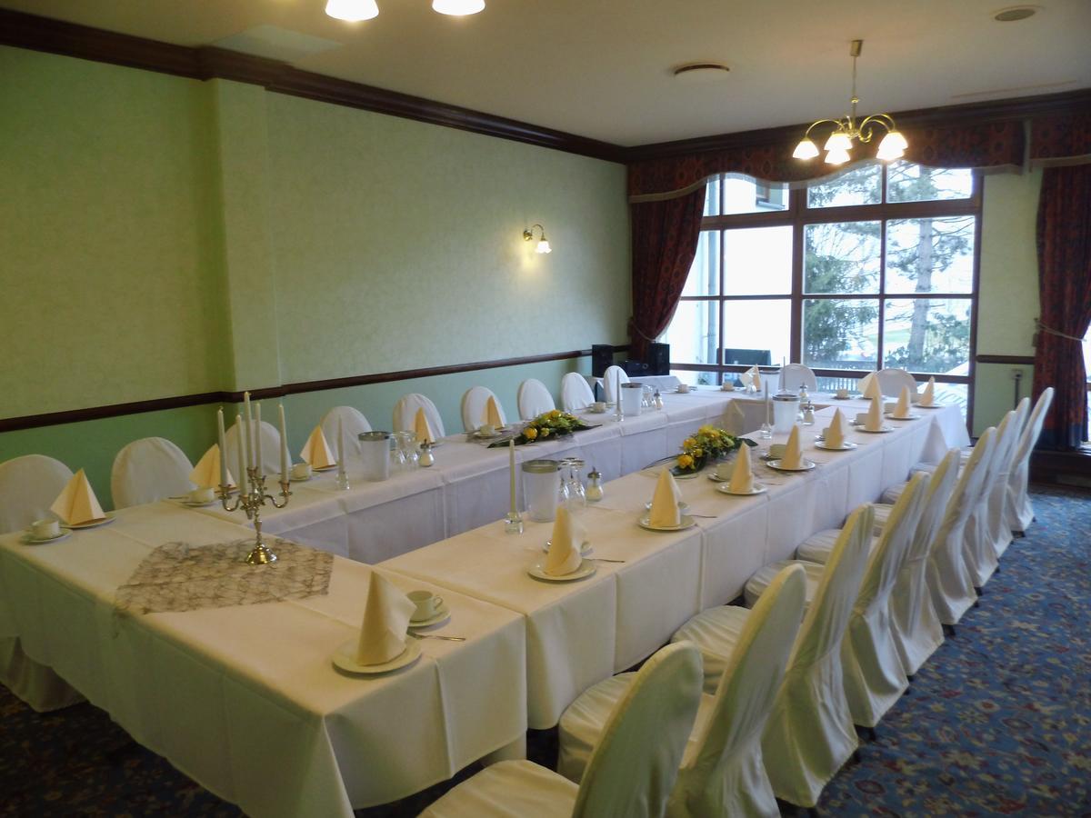 Jembo Park Hotel Iéna Extérieur photo